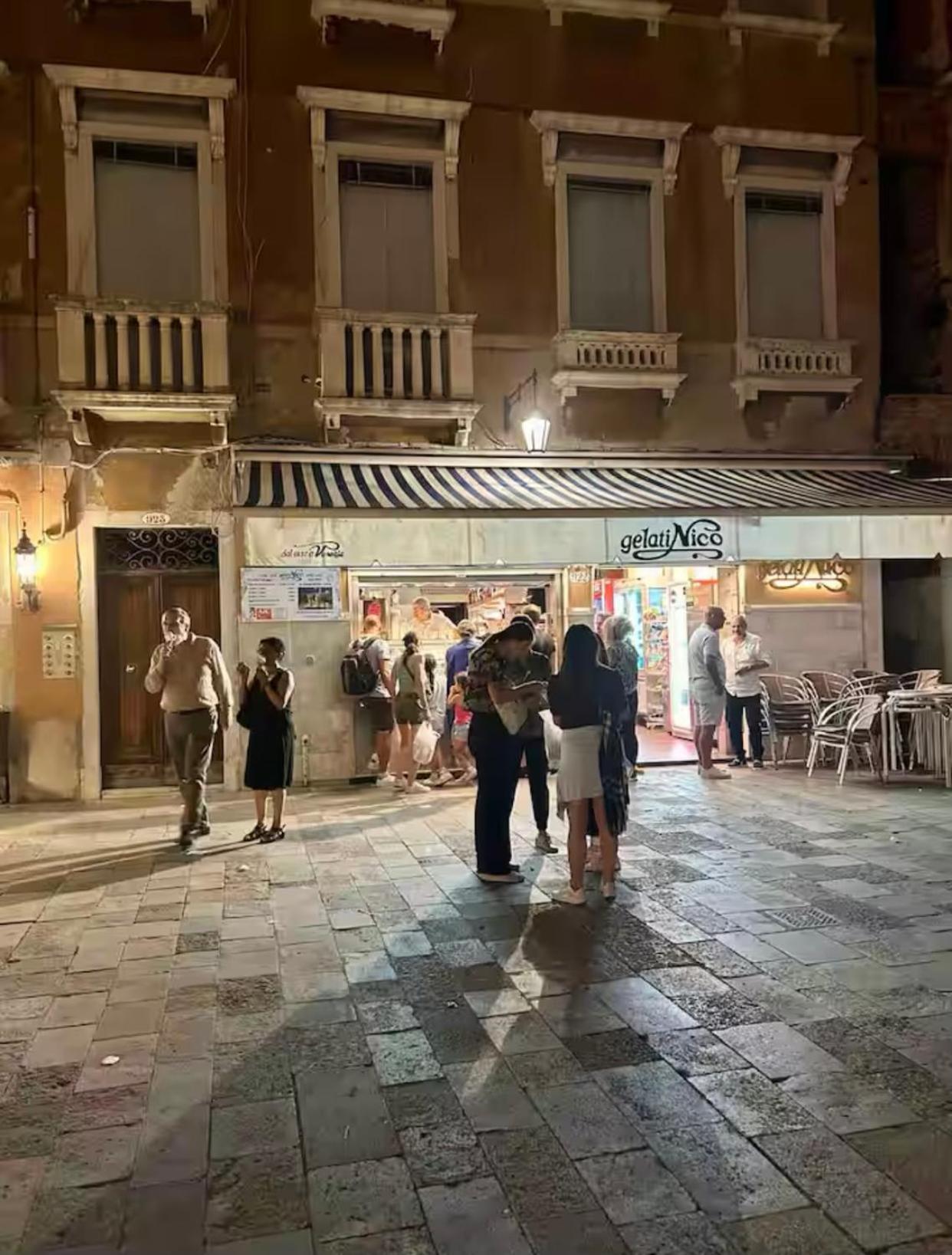 Appartamento Con Vista Zattere Venedig Exterior foto